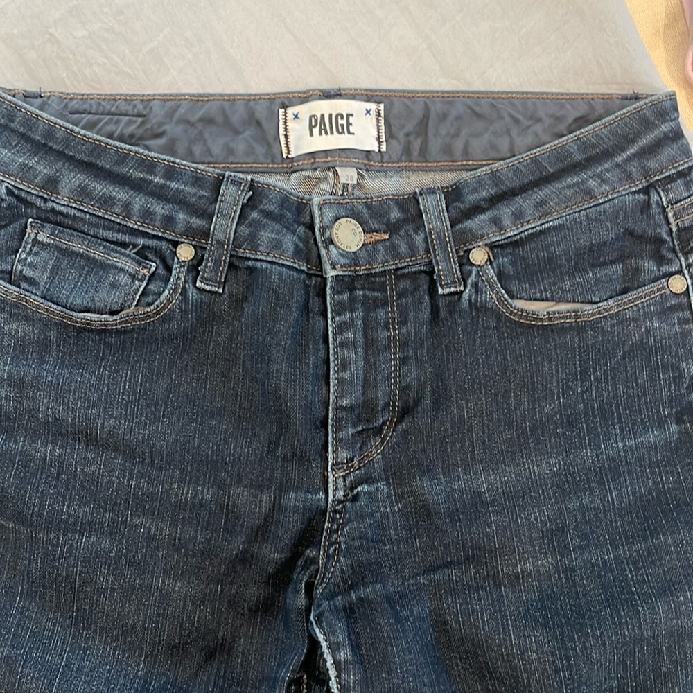Women’s Paige size 28 Skyline skinny dark denim